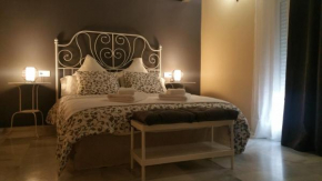 Отель Sevilla Triana Plaza del Altozano  Севилья